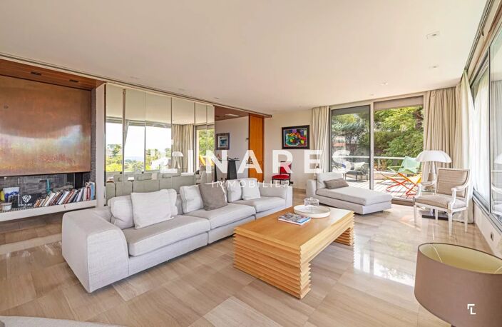 L'UNIQUE DU 7EME - Maison T8 de 313 m² + piscine + parking - 130 — photo 4