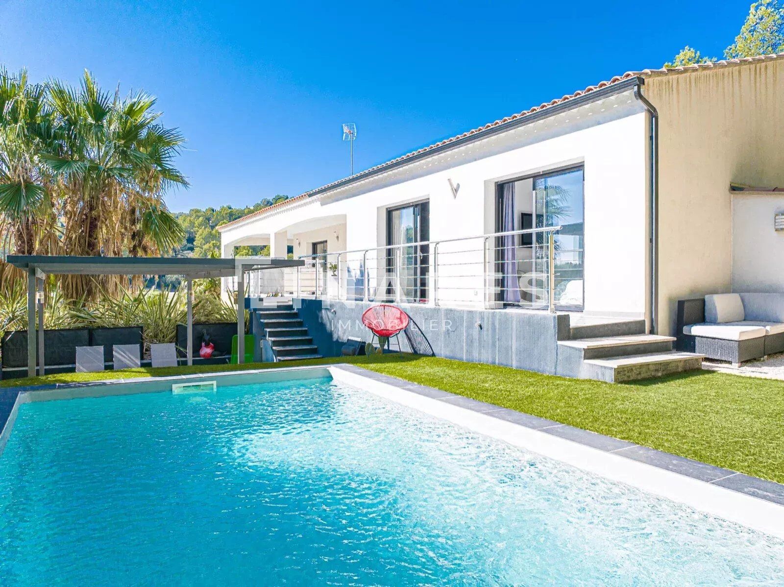 Villa / Maison 5 pièces  à vendre Bandol 83150