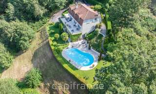 Maison 10 Pièces 315 m² à vendre à Saint-Céré (46400)