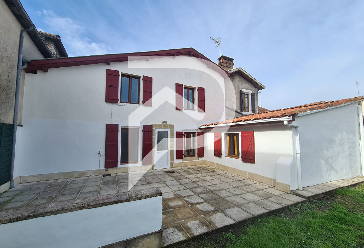 Maison 6 pièces 184 m² divisée en 2 logements, entre Puyoo et Salies de Béarn — photo 1