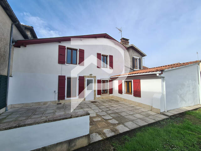 Maison 6 pièces 184 m² divisée en 2 logements, entre Puyoo et Salies de Béarn — photo du bien