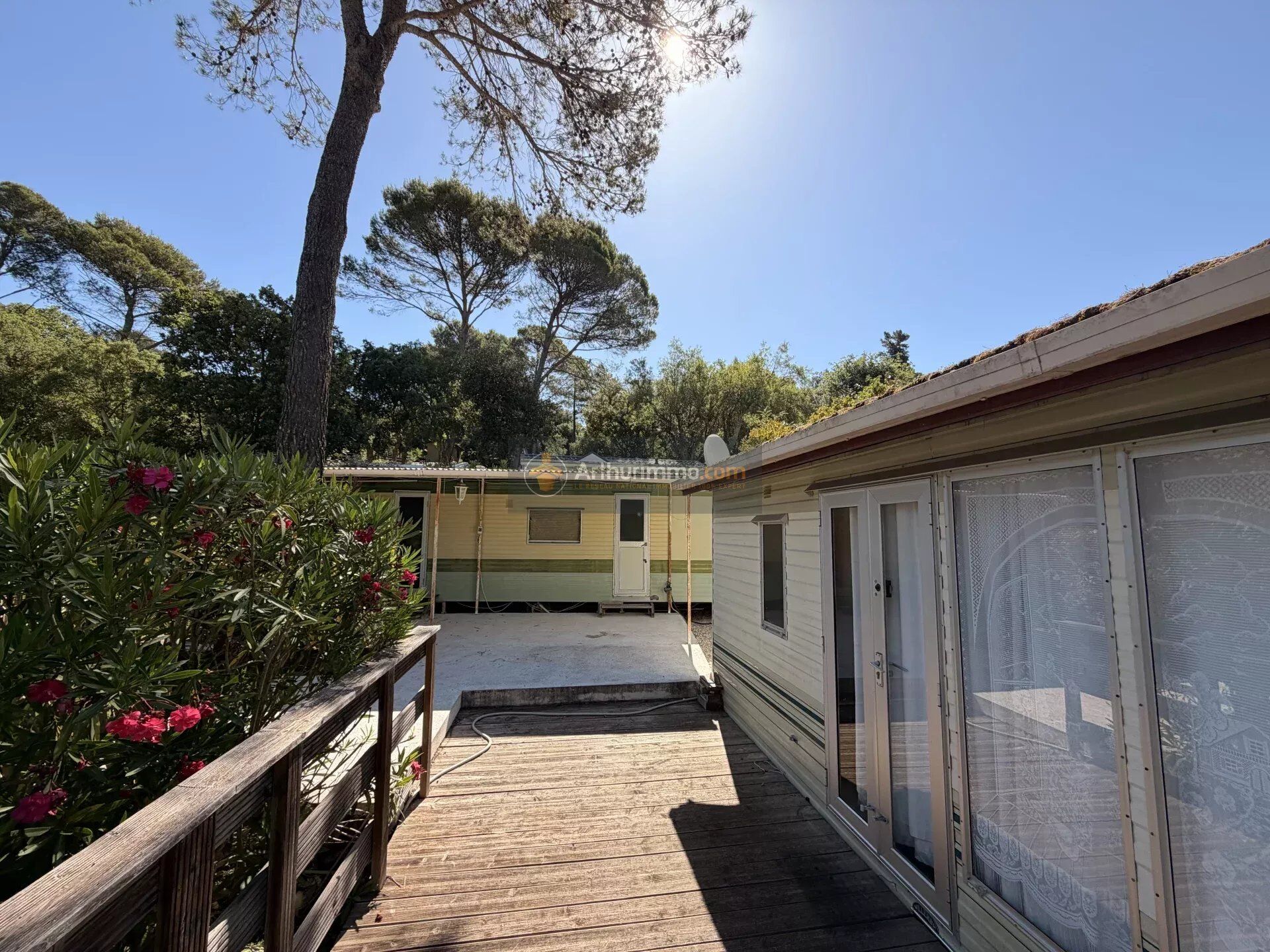 Vente Terrain 292 m2 à Fréjus · 58 400 €