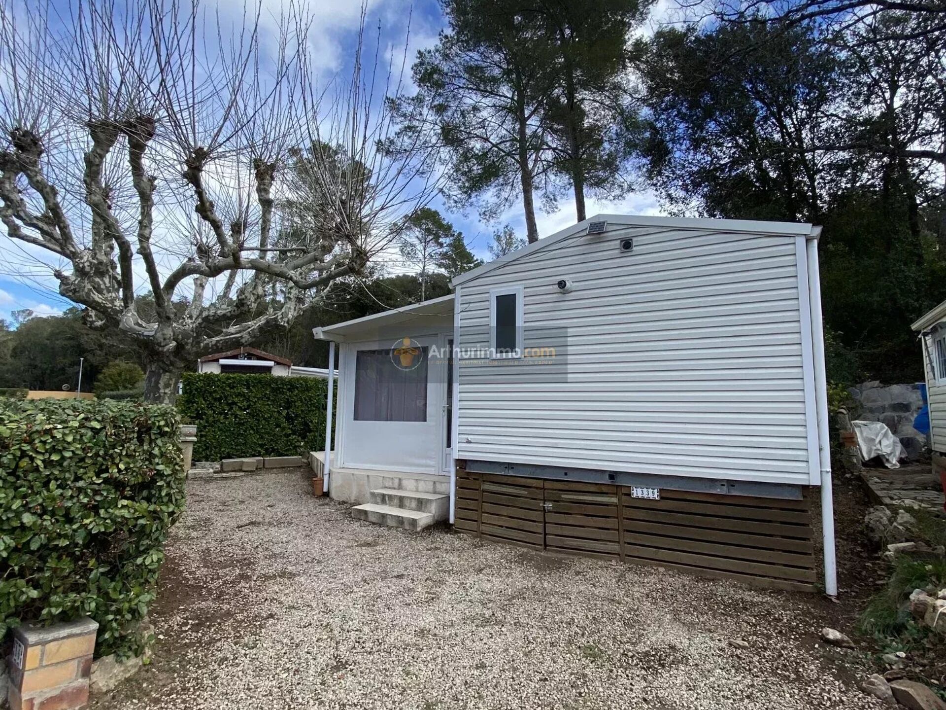 Vente Terrain 228 m2 à Fréjus · 78 000 €