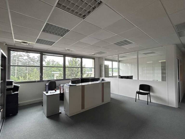 Bureau — photo 1