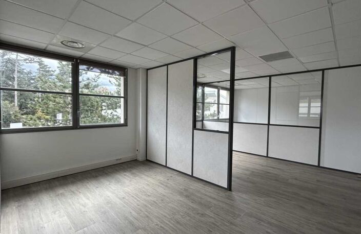 Bureau — photo 3