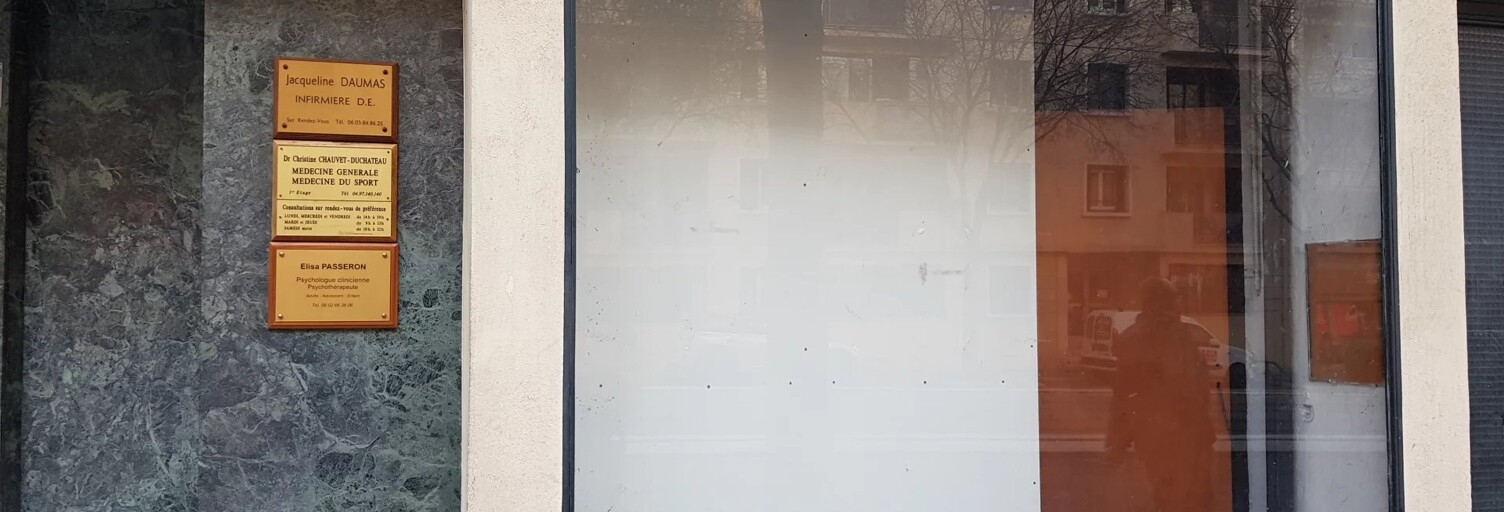 Commerce   m² à louer à Nice (06100)