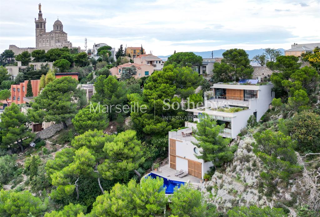 Villa / Maison 8 pièces  à vendre Marseille 7eme 13007