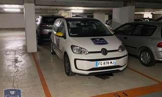 Garage   m² à louer à Tours (37000)