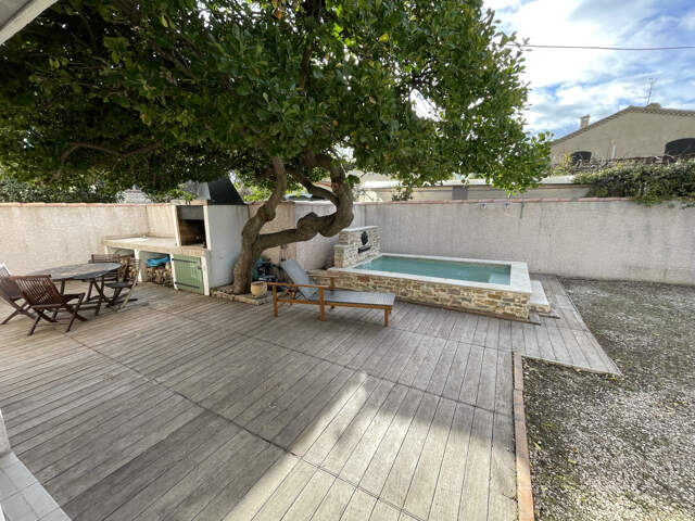 FRONTIGNAN LAPEYRADE MAISON DE VILLE T4 DE 104 M2 SUR PARCEL — photo du bien