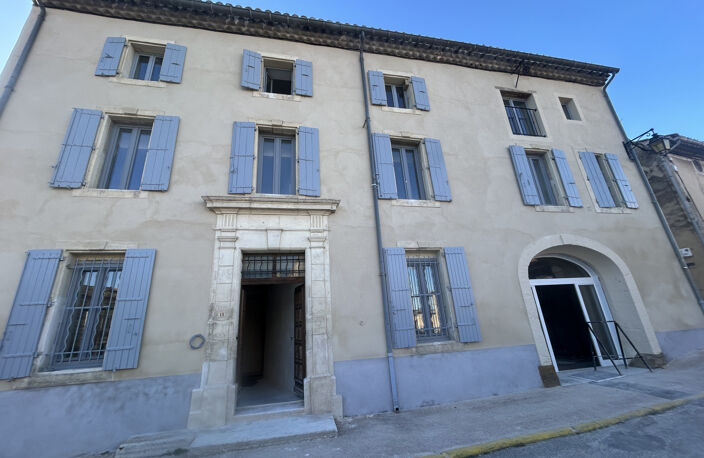 Appartement entièrement rénové à Suze la rousse — photo 3