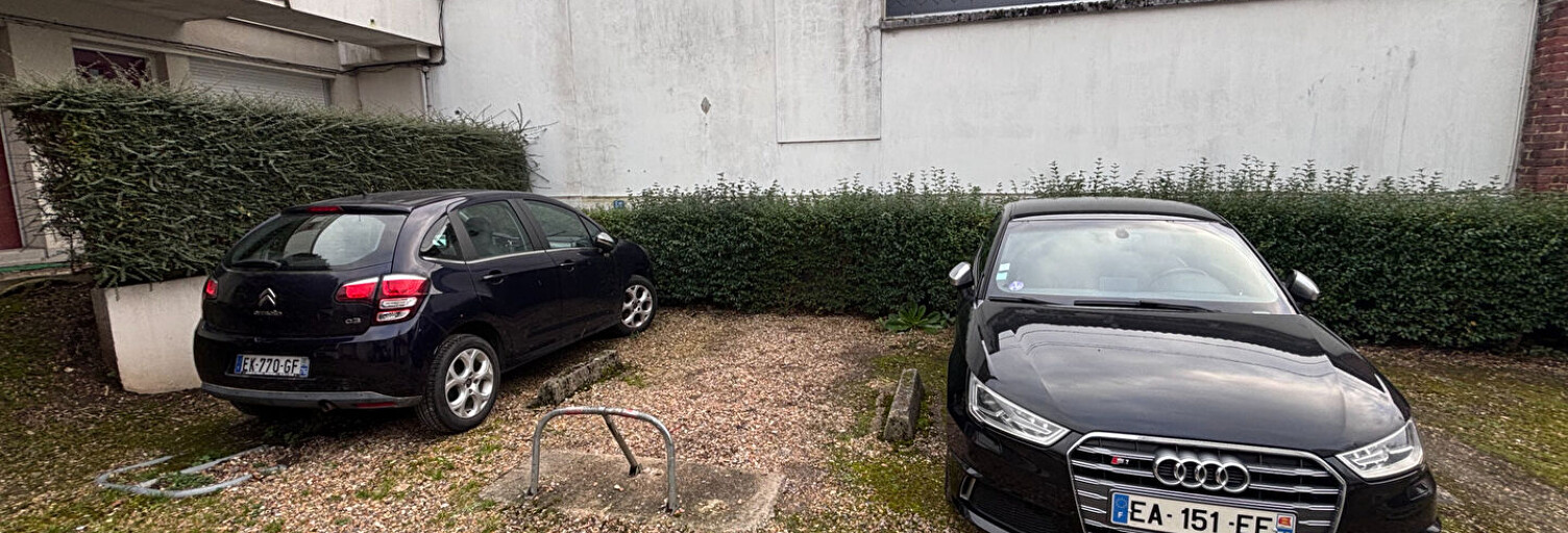 Garage   m² à louer à Rouen (76000)