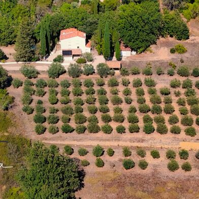 Maison 9 pièces 892500 €