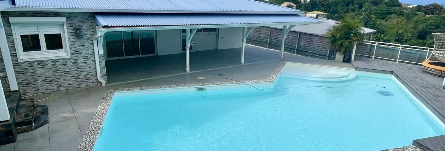 Maison 6 Pièces 180 m² à vendre à La Trinité (97220)