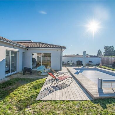 Maison 5 pièces 400900 €