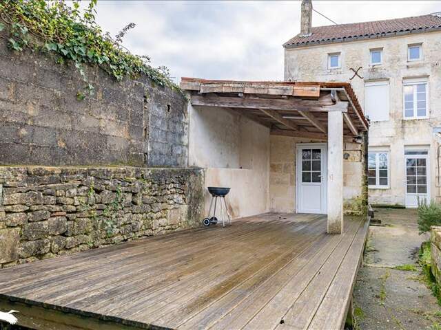 Maison de ville de 5 pièces principales — photo du bien