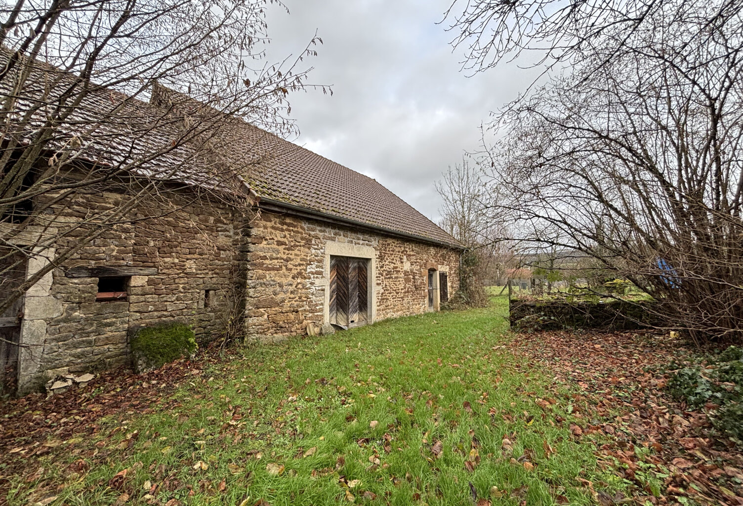 Maison de village ancienne à rénover — photo 1