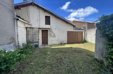 vente maison 76 000 € à proximité de Roches-Prémarie-Andillé (86340)