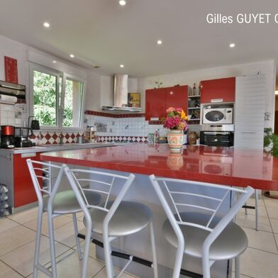 Maison 9 pièces 329000 €