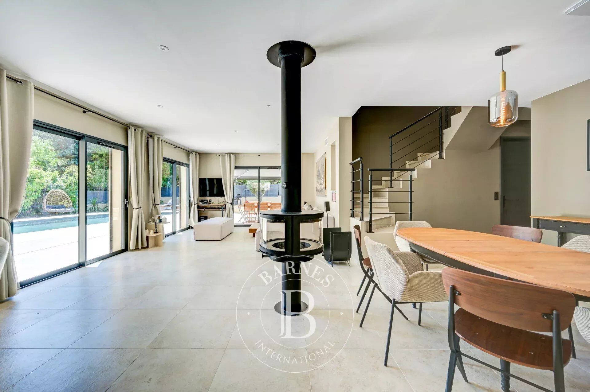 Villa / Maison  T5 à vendre Aix-en-Provence 13100