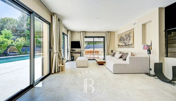 Villa / Maison 5 pièces  à vendre Aix-en-Provence 13100