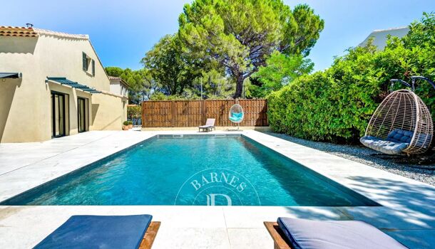 Villa / Maison 5 pièces  à vendre Aix-en-Provence 13100