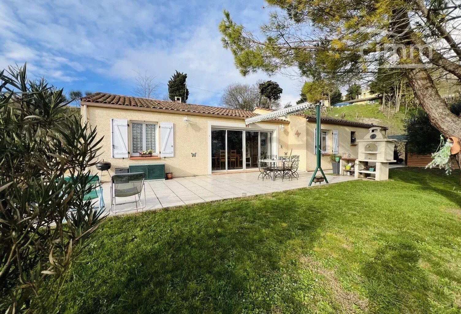 Villa de plain pied  avec une vue imprenable — photo 1