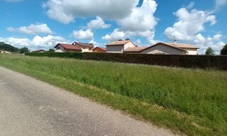 Terrain  1680 m² à vendre à Saint-Jean-sur-Veyle (01290)