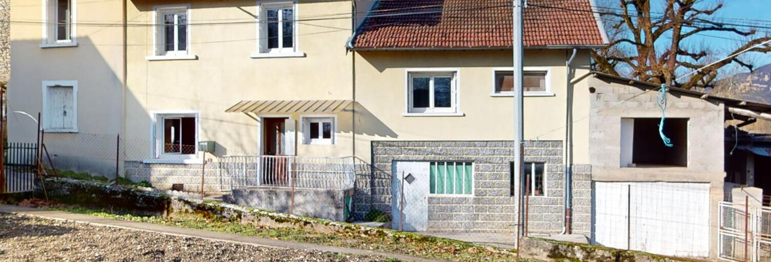 Maison 5 Pièces 106 m² à vendre à Bouvesse-Quirieu (38390)