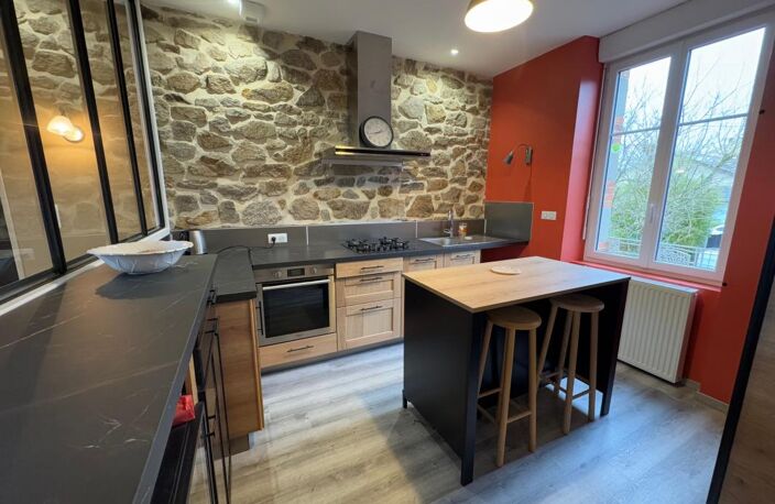 Maison de 1940 Saint Junien centre, 4 chambres, garage et jardin — photo 4