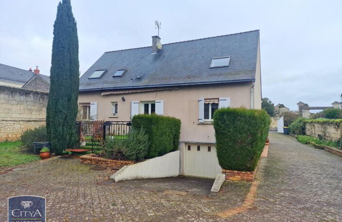 Vente maison 6 pièces 165 m² Varrains (49400) — photo 2