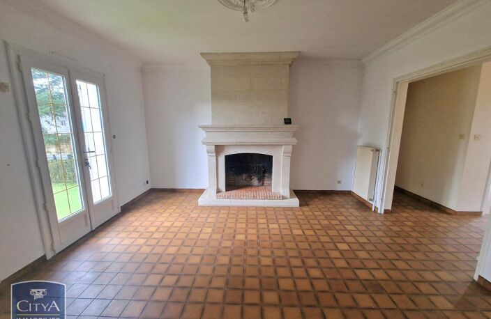 Vente maison 6 pièces 165 m² Varrains (49400) — photo 4