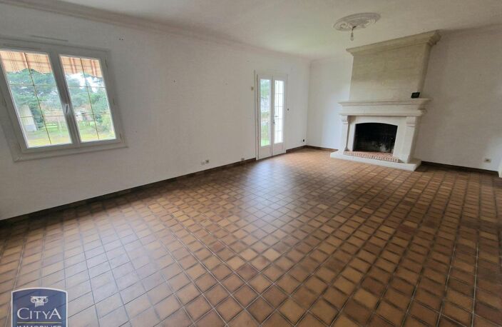 Vente maison 6 pièces 165 m² Varrains (49400) — photo 5
