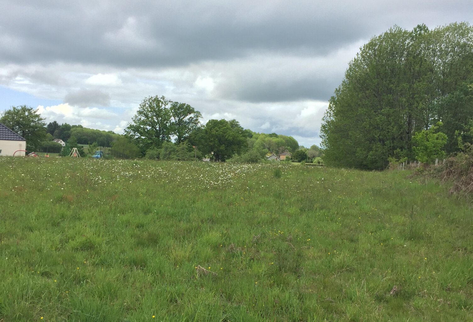 Terrain constructible de 1566 m2 — photo 1