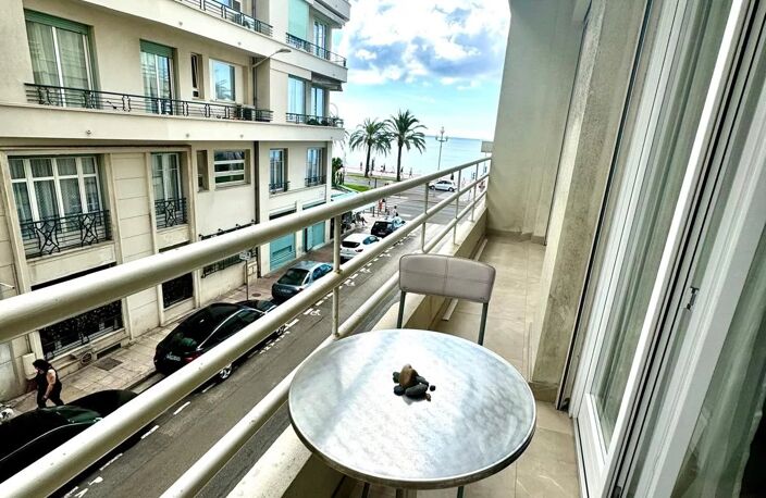 3 pièces rénové avec vue mer latérale – Promenade des Anglais, N — photo 5
