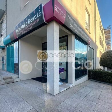 Commerce  1050 €