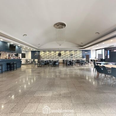 Commerce 8 pièces 43500 €