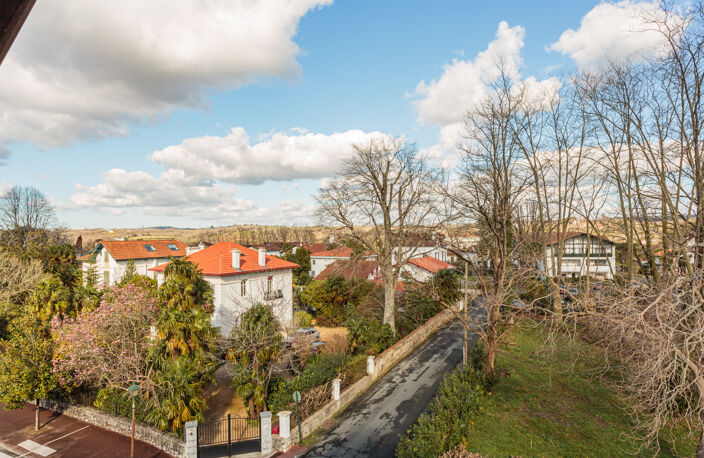 A vendre appartement T2 de plus de 70m2 au sol, Cambo-les-Ba — photo 4