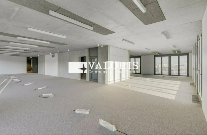 BUREAUX à LOUER — photo 4
