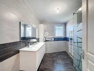 Stéphane Plaza Immobilier - CUGNAUX - Maison T5 de 100 m2 sur une parcelle de 383 m2 — photo 3