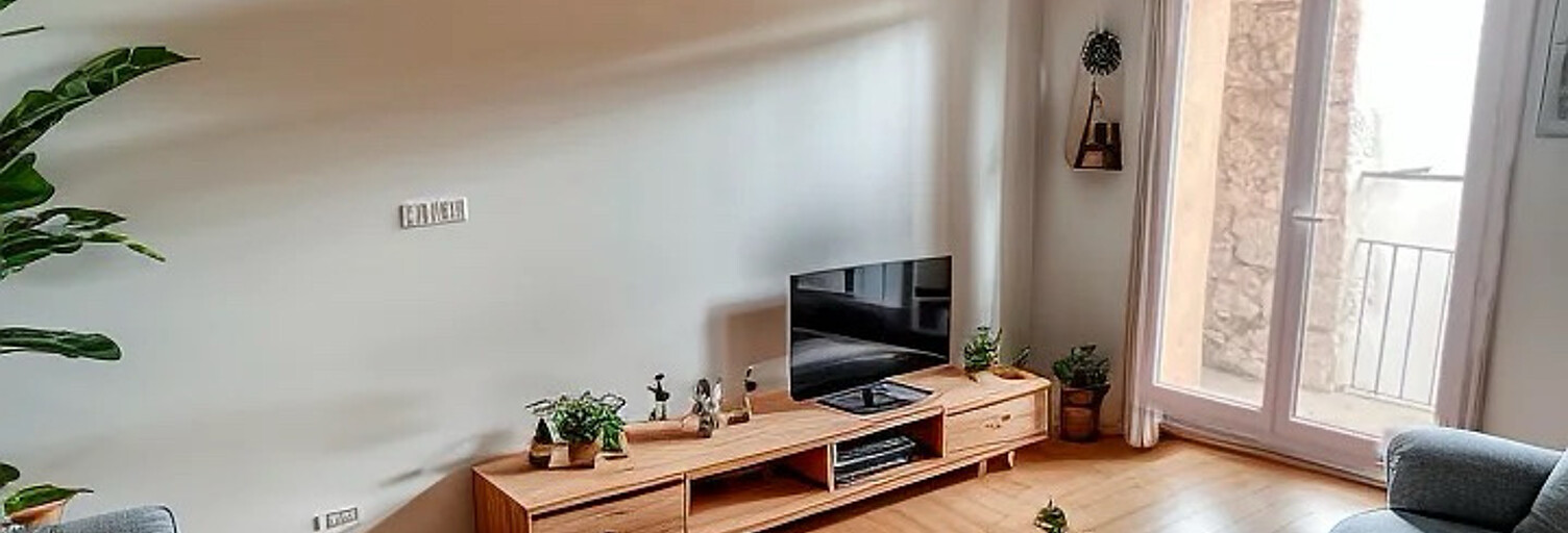 Maison 5 Pièces 84 m² à vendre à Gilette (06830)