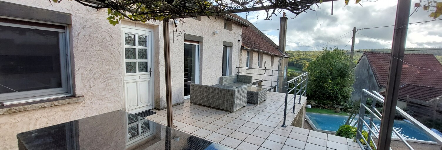 Maison 8 Pièces 214 m² à vendre à Châtel-Moron (71510)
