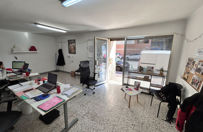 Local professionel 137m2 Toulon Aguillon — photo 2