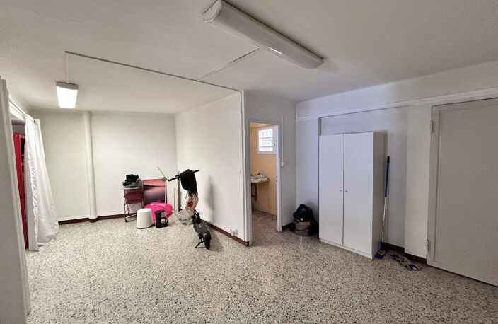 Local professionel 137m2 Toulon Aguillon — photo 4