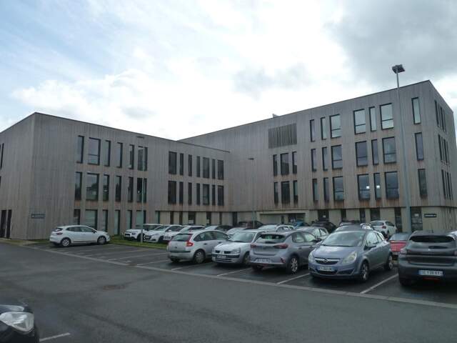 Local professionnel à vocation médicale à LOUER à CAMBRAI. — photo du bien