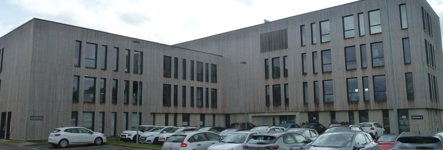 Commerce 11 Pièces 155 m² à louer à Cambrai (59400)