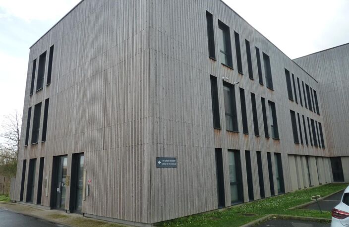 Local professionnel à vocation médicale à LOUER à CAMBRAI. — photo 2
