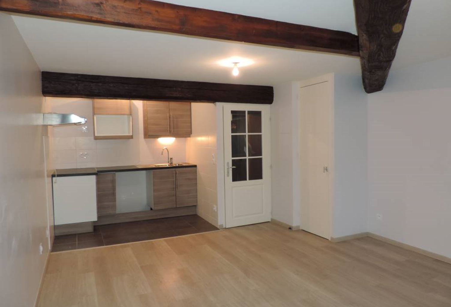 APPARTEMENT T2 504€ CC — photo 1