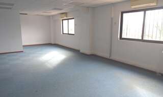 Bureau  56 m² à louer à Montauroux (83440)