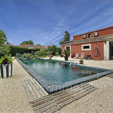 Maison 4 pièces 595000 €