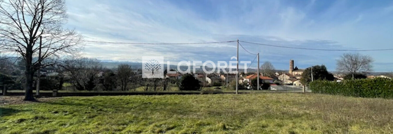 Terrain  2369 m² à vendre à Montesquieu-Volvestre (31310)